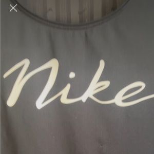 Nike shirt women’s NWOT